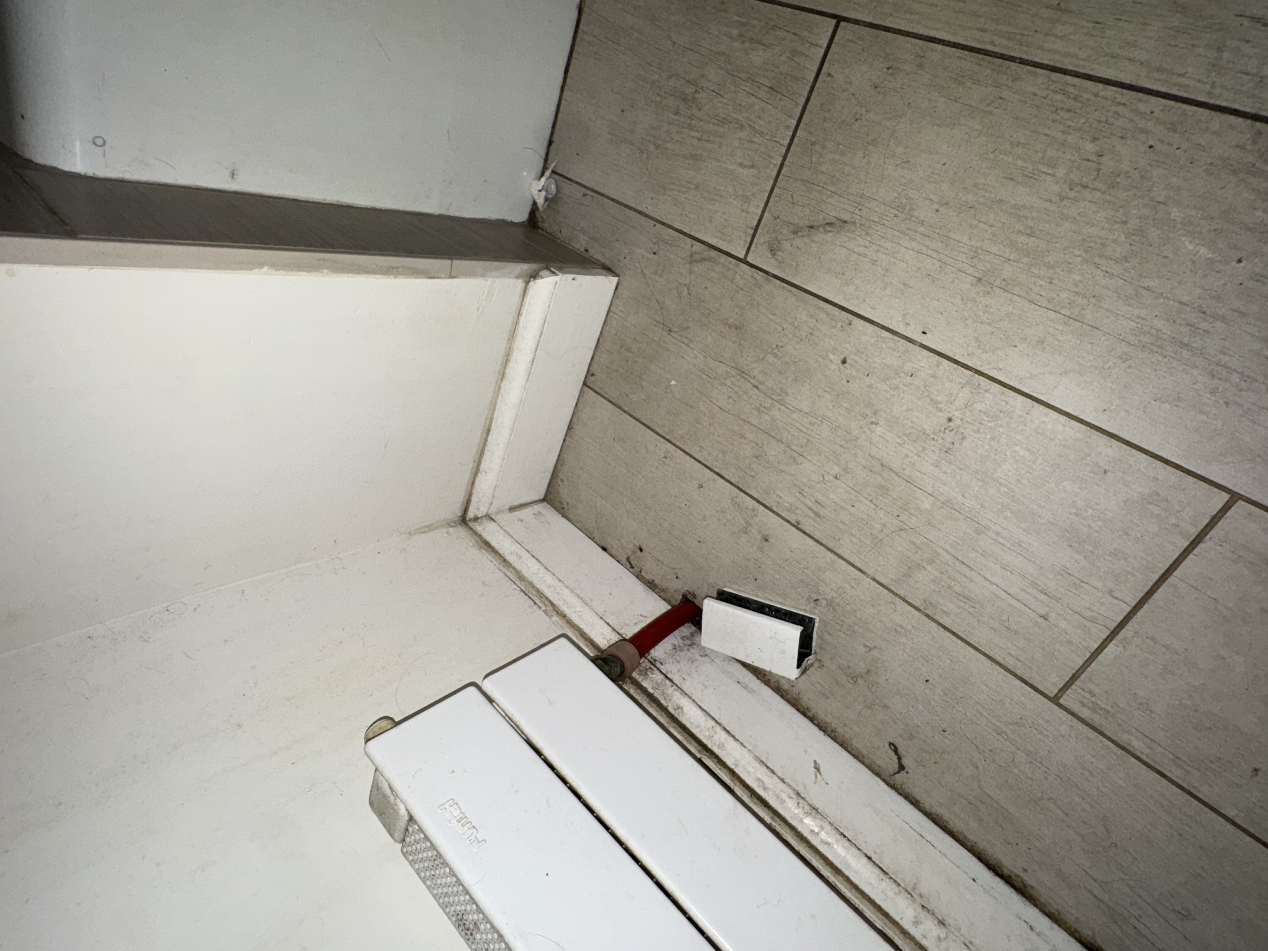 Bathroom 2, photo 10