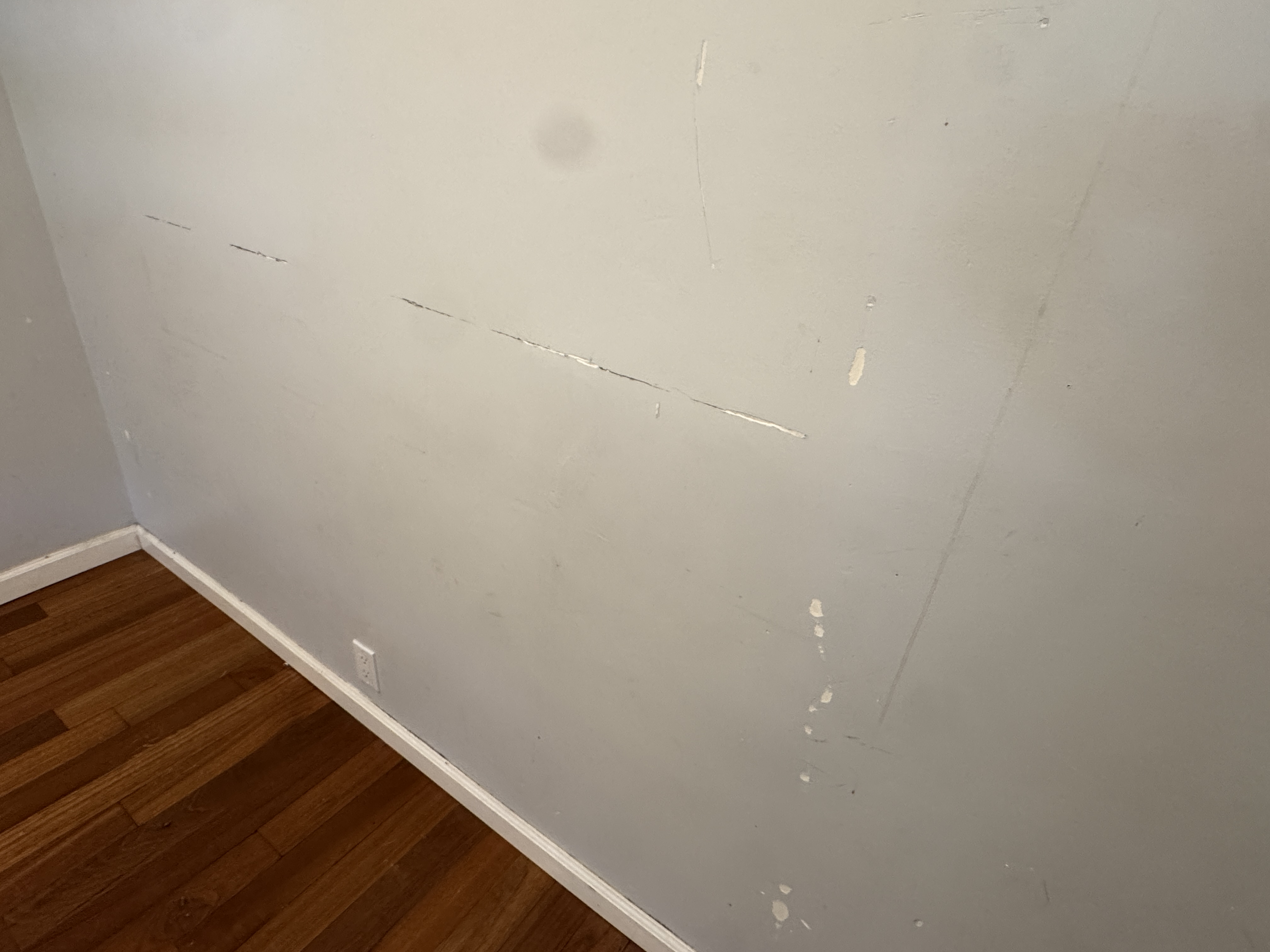 Bedroom 1 (Small), photo 9